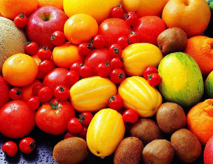 为什么我们都喜欢吃颜色好看的水果？
