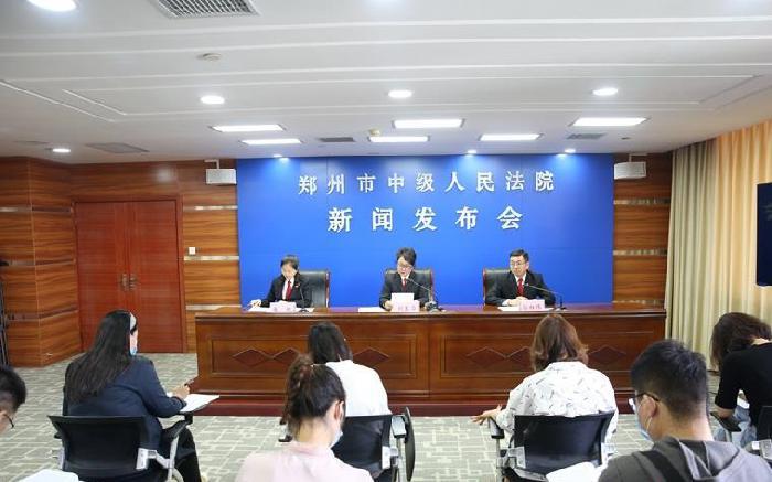 非法倾倒污染土壤 郑州一建筑公司收到929万元赔偿单
