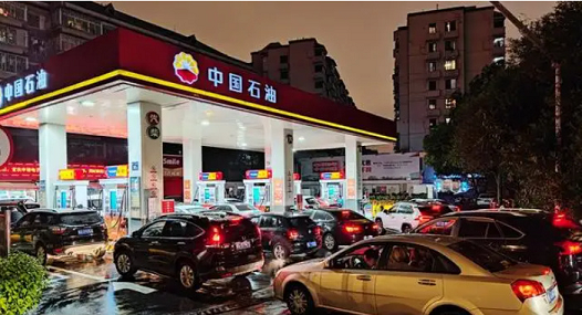 燃油网约车还赚钱吗？高油价压力下无奈“退车”