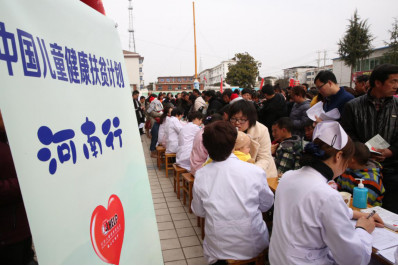 让贫困患儿同享美好未来：“中国儿童健康扶贫计划•河南行”启动