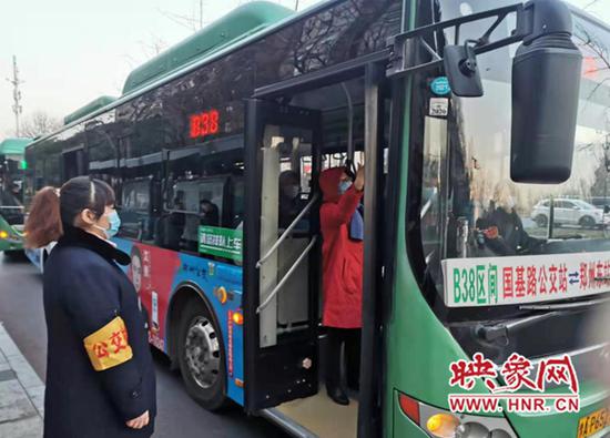 郑州市中小学教师资格证即将开考 郑州公交加密多条线路车次