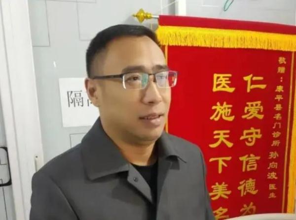 医生救人压断老人12根肋骨遭3次起诉索赔 回应：该出手时还得出手
