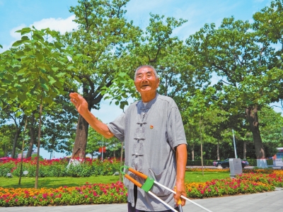 听老党员讲党课